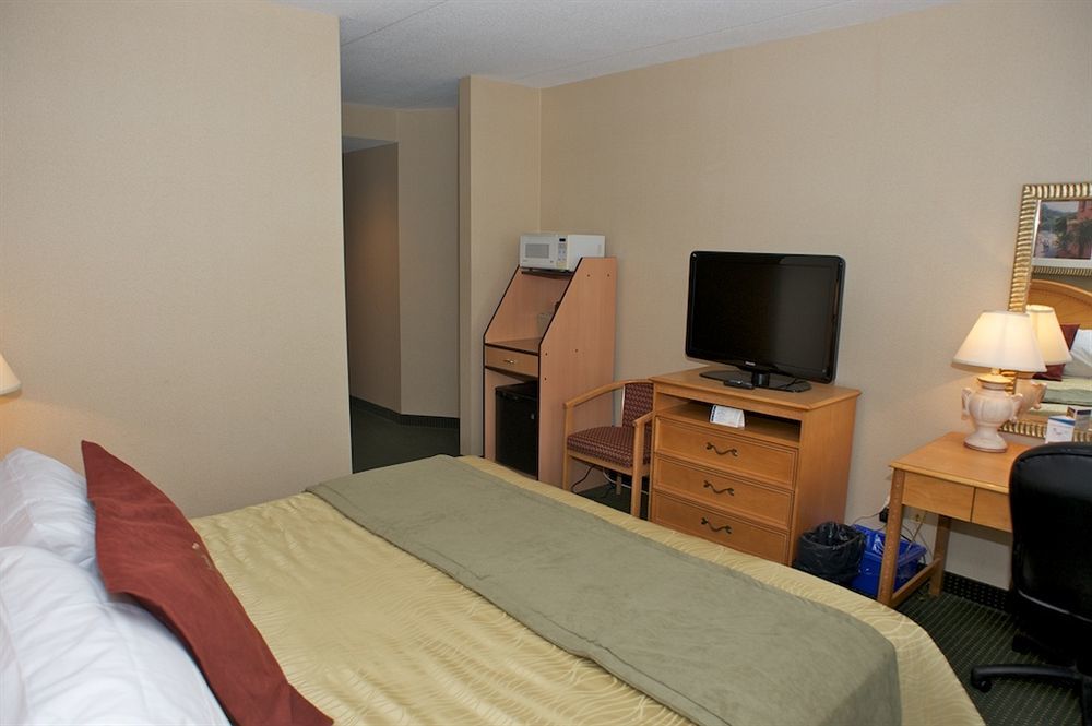 Monte Carlo Inn Airport Suites Mississauga Exteriör bild