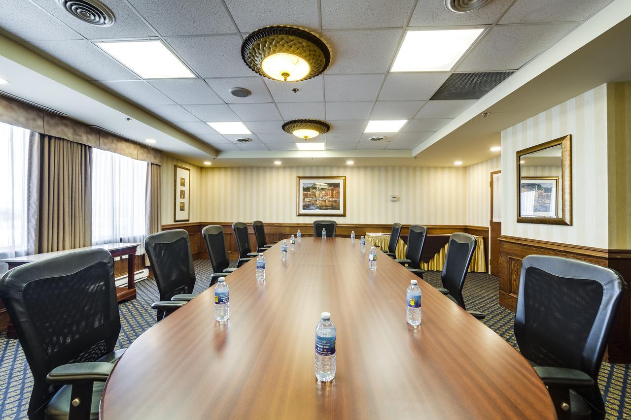 Monte Carlo Inn Airport Suites Mississauga Exteriör bild